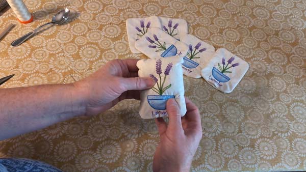 Lavender Sachet Machine Embroidery 151329_1.122.1