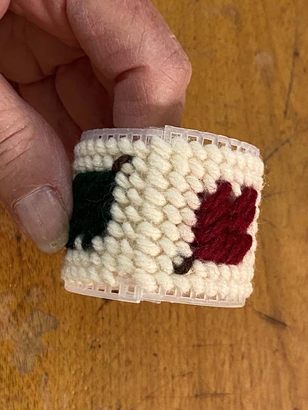 Leaf Napkin Ring Ring attached