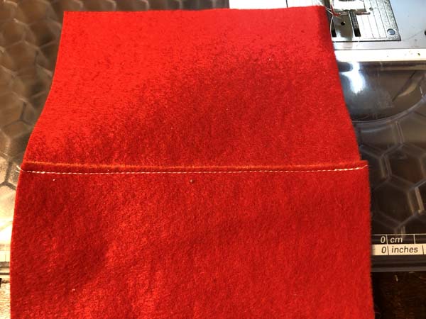 How to sew a Lapped Seam for Leather, Fleece, Felt or Suede ...