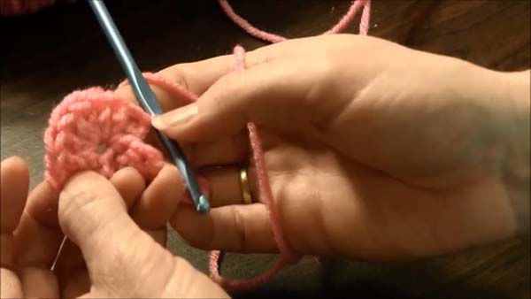 Left Handed Crochet Shell Stitches 10 large shell