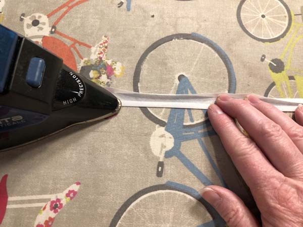 Lengthen Pants Single Fold Bias Tape Iron Open