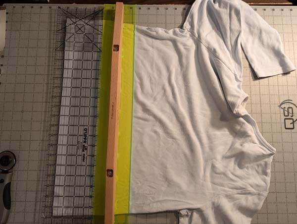 Lengthened Tshirt Method 1 3 Cut Off Old Shirt Hem