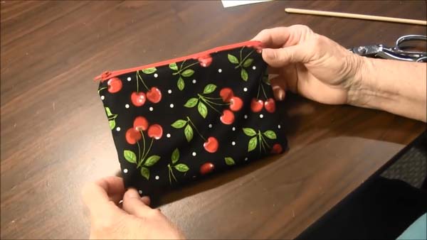 Lined Zipper Pouch Finished Bag