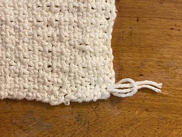 Linen Stitch Mug Rug 17 Tails through Loop