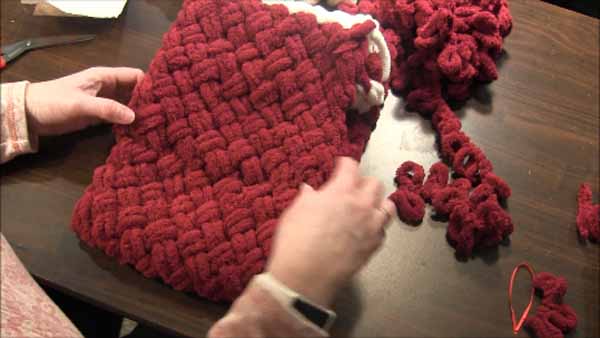 Loop Yarn Criss-Cross Scarf - Ends Inserted Through
