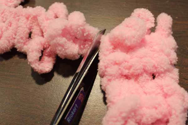 Loop Yarn Doll Scarf Tutorial - Cut Off Yarn