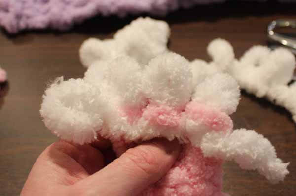 Loop Yarn Doll Scarf Tutorial - Start Working New Color
