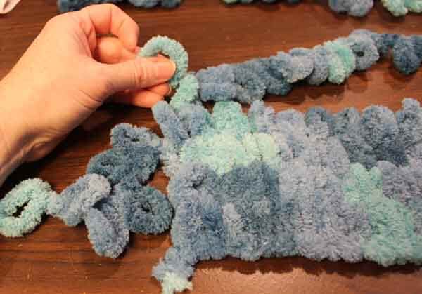 Loop Yarn Ending Yarn Tutorial | Needlepointers.com