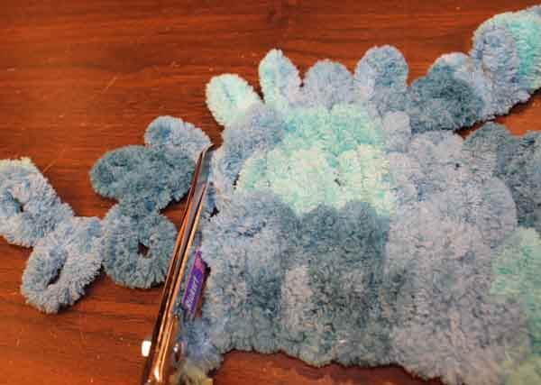 Loop Yarn Ending Yarn Tutorial | Needlepointers.com