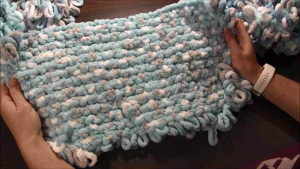 Loop Yarn Loopy Bath Rug Tutorial - Partially Complete Back