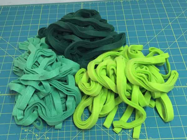 Loopy Fleece Boa All Loops Cut.JPG
