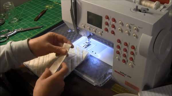 Machine Binding a Pot holder - Binding on Back