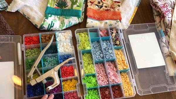 Machine Embroider Towel Topper Kam Snap Colors