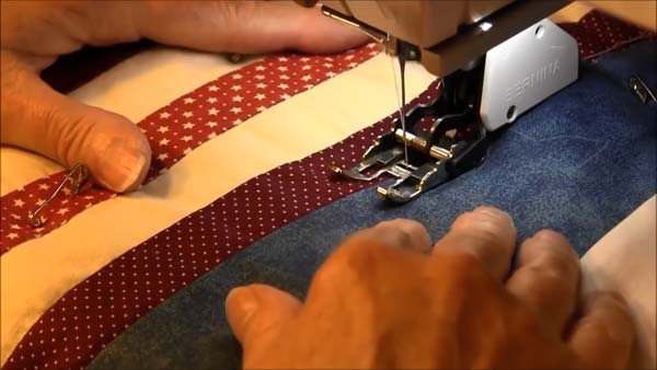 Machine Quilt Stitch in the Ditch Stitching 2