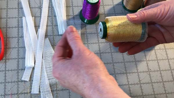 Metallic Thread Quick Tip Show Thread Feeding