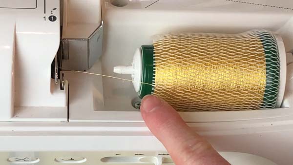 Metallic Thread Quick Tip Thread with Net Feeds without Loops