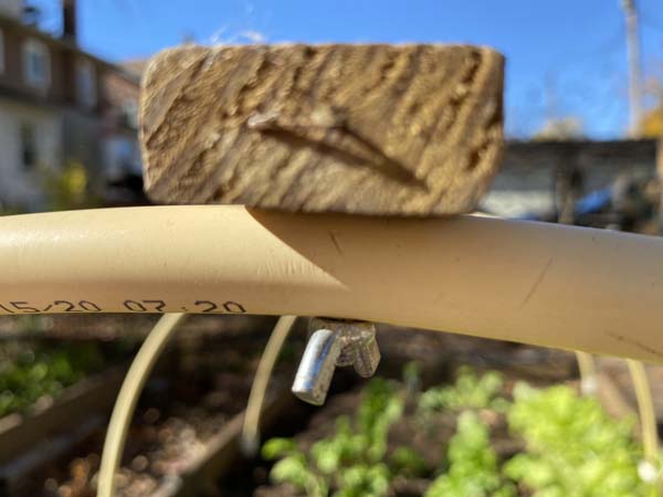 Mini Hoop Tunnel Closeup of cross support