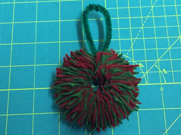 Mini Wreath Ornament Make Hanging Loop