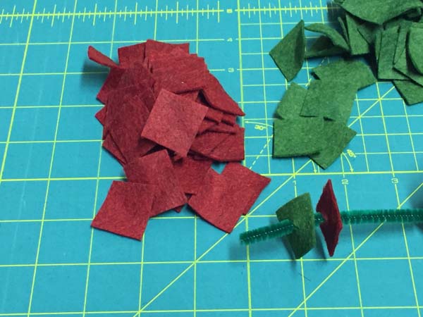 Mini Wreath Ornament Thread Onto Pipe Cleaner