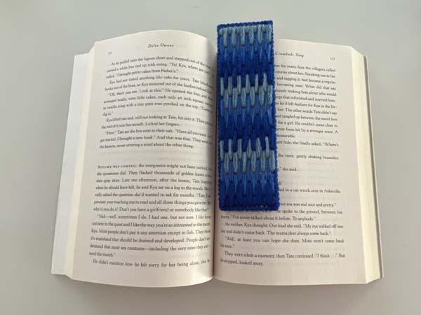 Ombre Boomark 23 Finished bookmark in open book