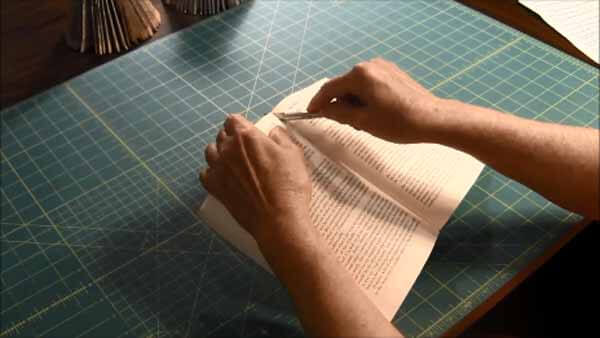 Paperback Book Christmas Tree - Cut off Pages