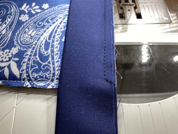 Patriotic Bandana Placemat Binding Corner