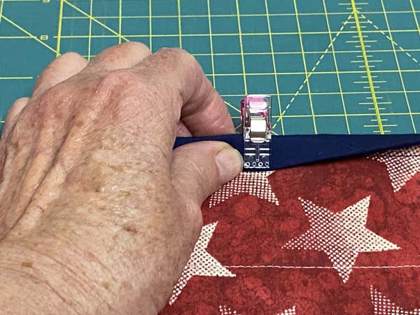Patriotic Bandana Placemat Clip Binding