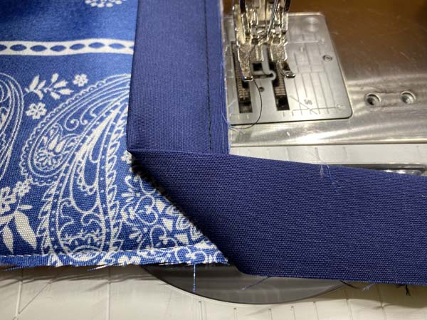 Patriotic Bandana Placemat Fold binding 1