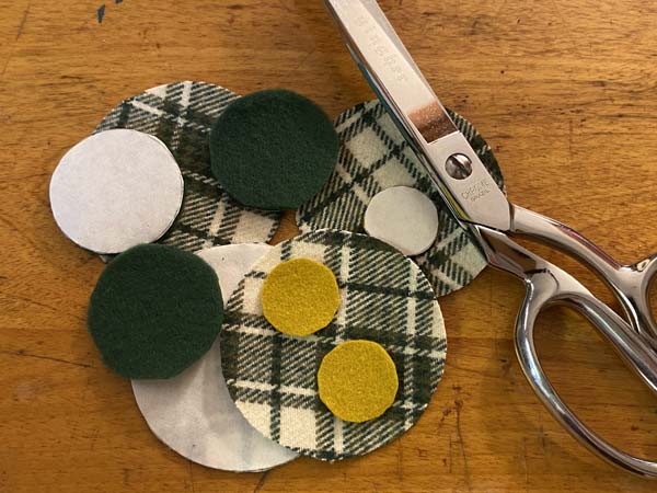 Penny Rug Circle Finished with Scissors