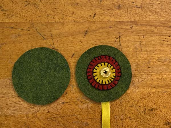 Penny Rug Flower Bookmark 17 Back Circle