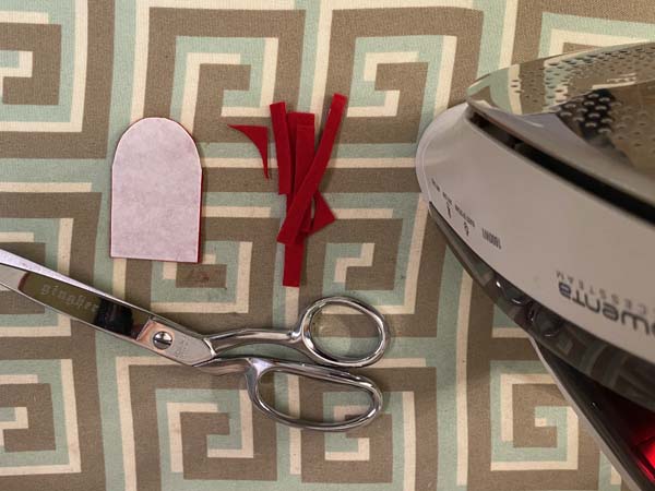 Penny Rug Heart Trimmed Red Felt