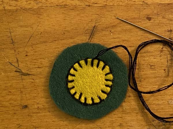 Penny Rug Ornament 14 Stitch Around