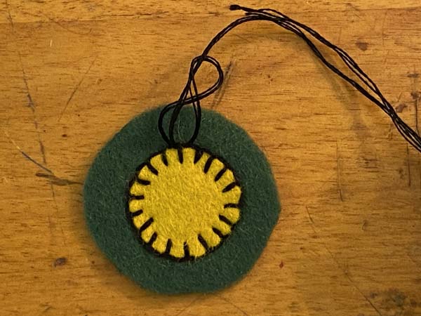 Penny Rug Ornament 17 Tie Knot