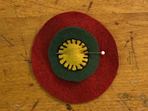 Penny Rug Ornament 20 Pin to larger circle