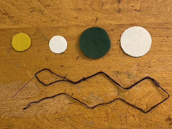 Penny Rug Ornament 3 Circles with Thread