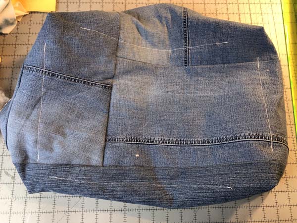 Pet Bed Show Back of Bed