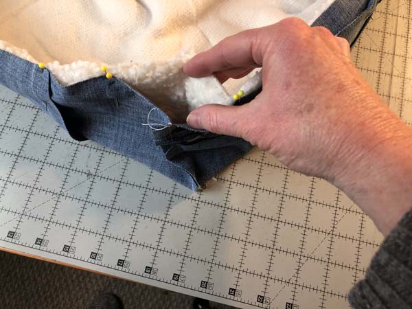 Pet Bed Showing Opening