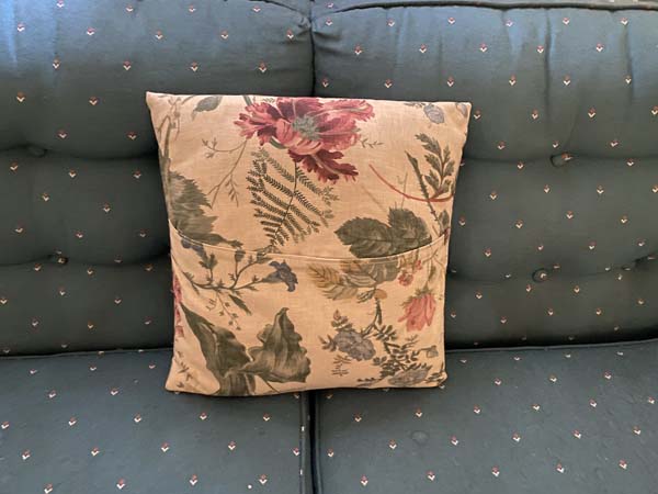 Pillow Cover Envelope Back