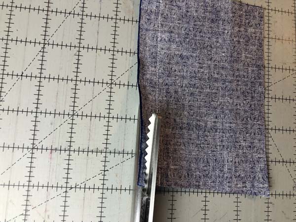 Pinked Seam 1 Trim Seam