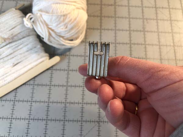 Piping with Pintuck foot 2 Show Pintuck foot bottom