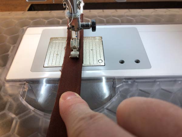 Piping with Zipper Foot 4 Stitching