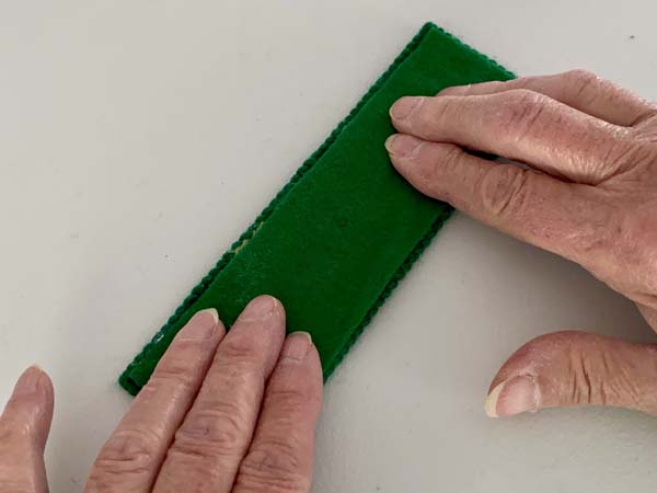 Plastic Canvas Bookmark Finish 5 Apply Felt