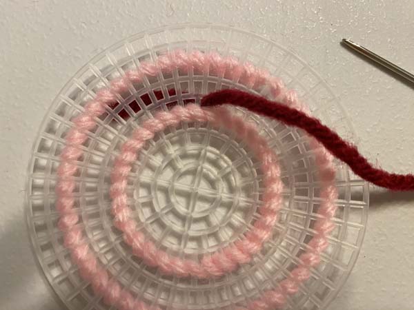 Plastic Canvas Coaster 2 10 Fill in between circles