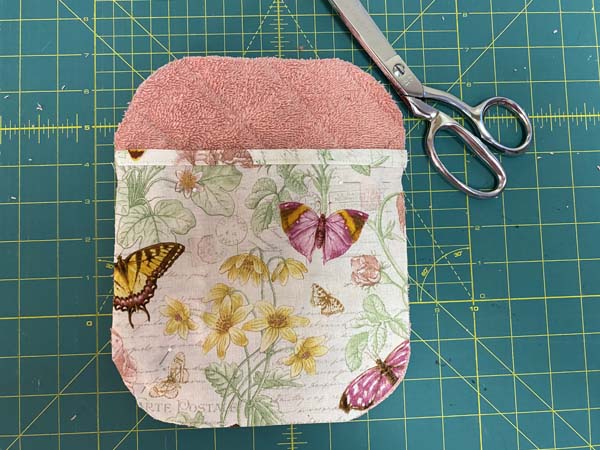 Pocket Towel Potholder 13 Showing Rounded Corners