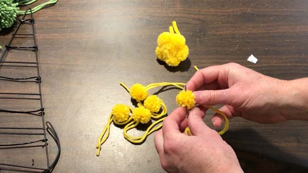 Pom pom Tree Wreath Attach Poms Together