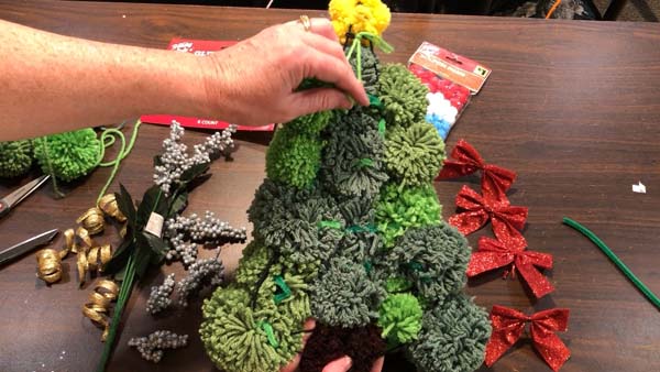 Pom pom Tree Wreath Hanging Yarn