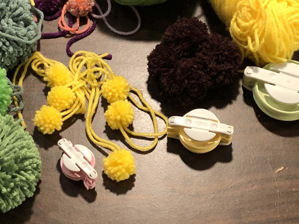 Pom pom Tree Wreath Makers and Star Poms and Stump