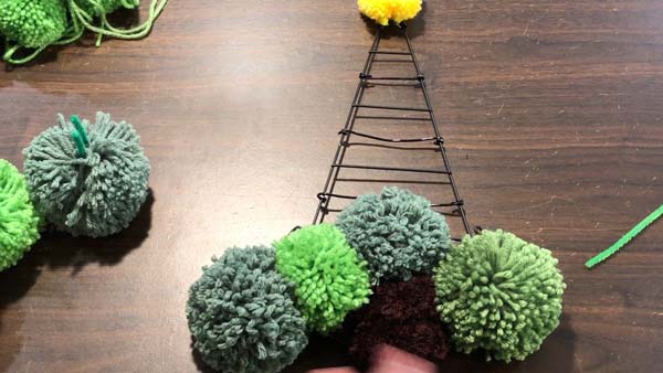 Pom pom Tree Wreath Several Poms Attached