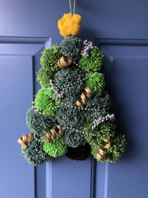 Pom pom Tree Wreath with Stems Twirls Beads