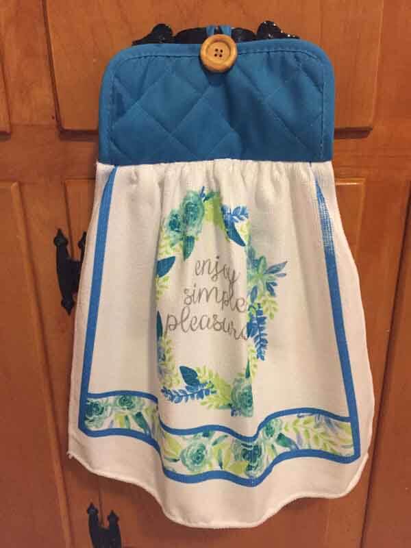 DIY Potholder Hanging Kitchen Towel Tutorial